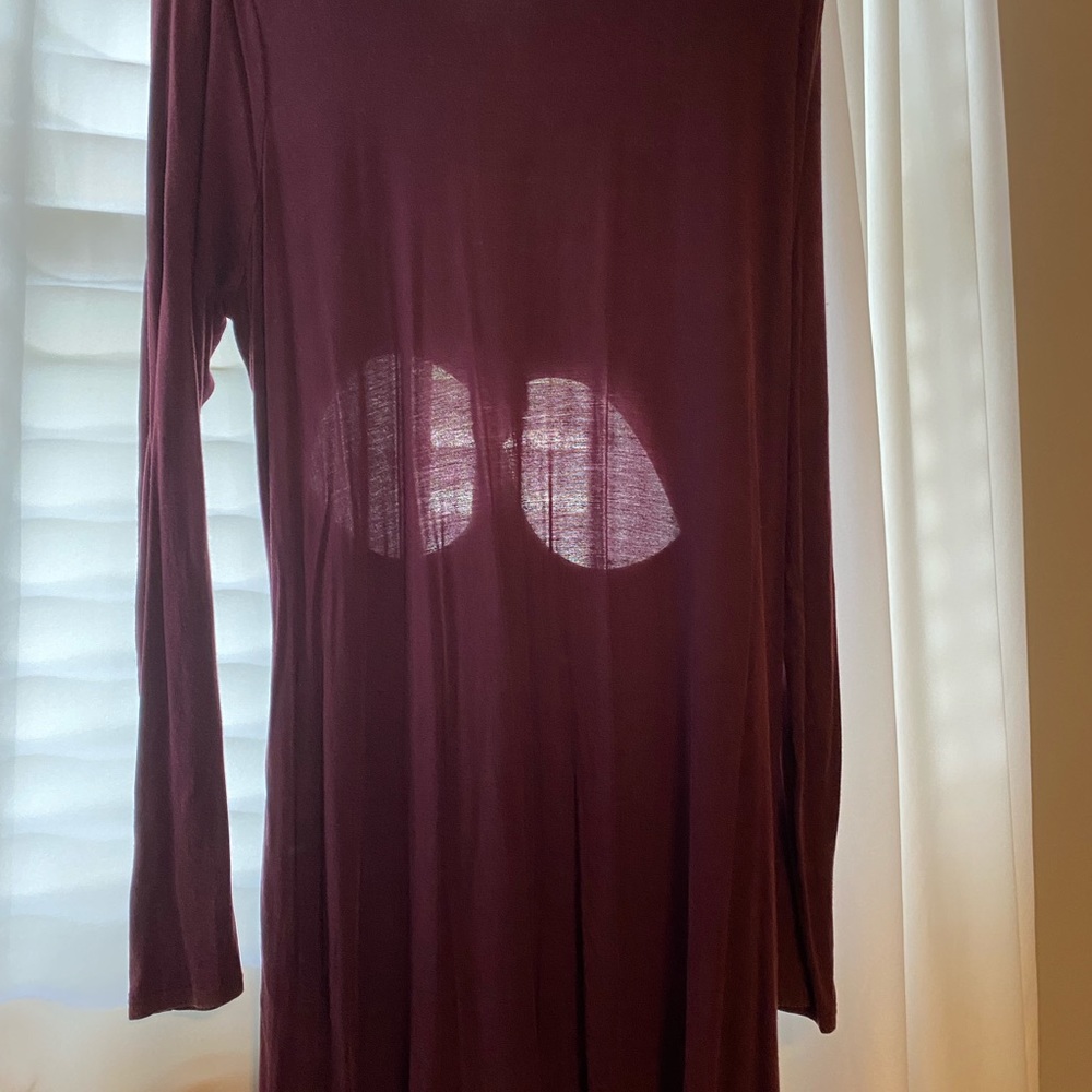 Size 1x burgundy dress with back cut out